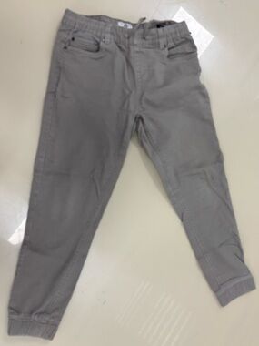 Men's Gray Cargo Pants - Comfortable Casual Fit